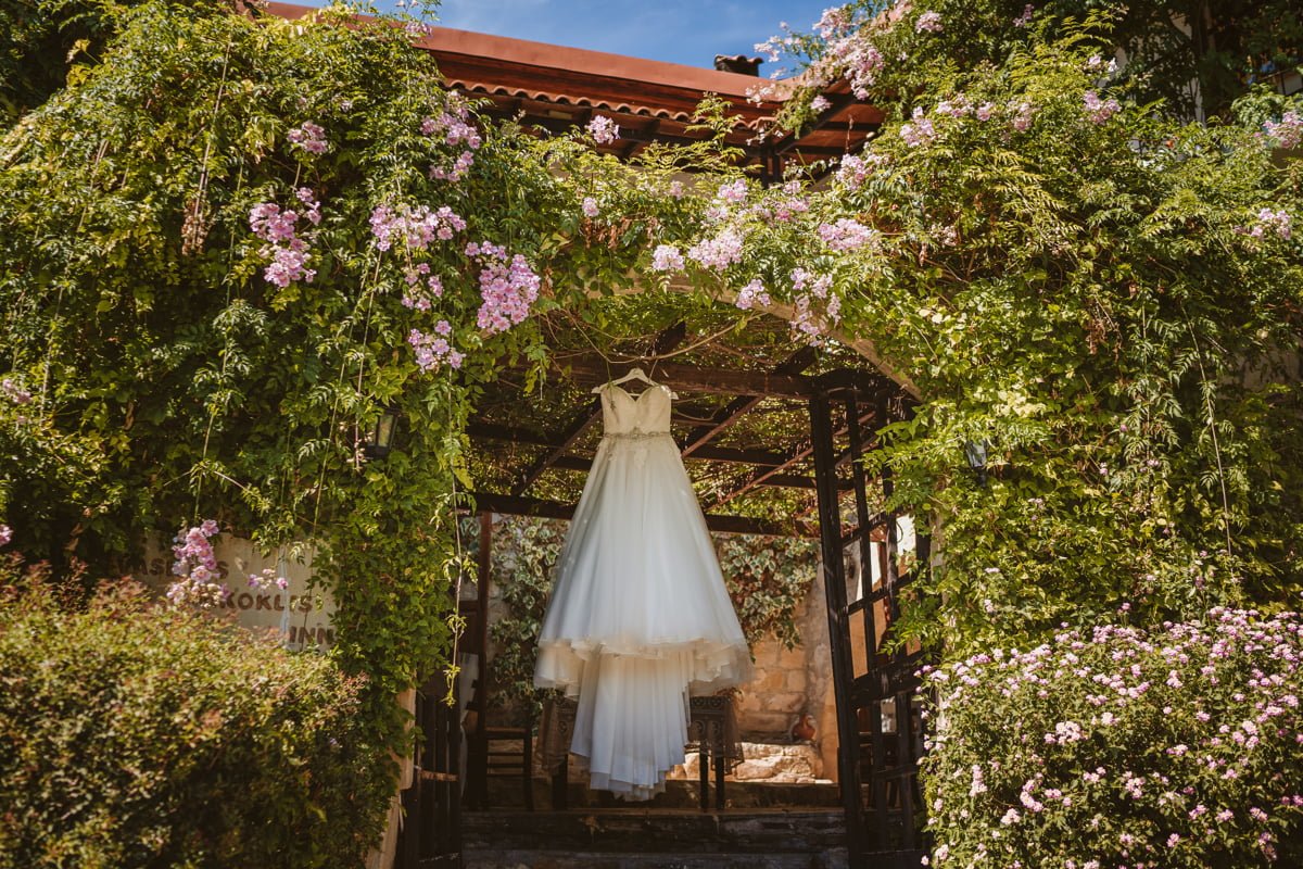 Get a behind-the-scenes look at Hannah and Keith's sun-kissed, laid-back wedding in Cyprus with Beziique, their epic Vasilias Cyprus wedding photographer.